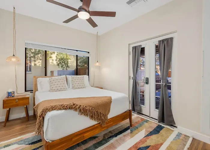 Holiday home Renovated Adobe With Hot Tub-close To U Of A