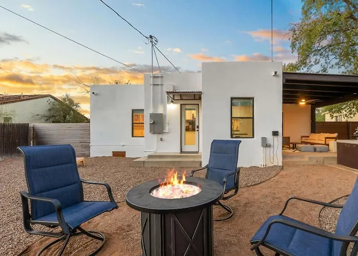 Holiday home Renovated Adobe With Hot Tub-close To U Of A *